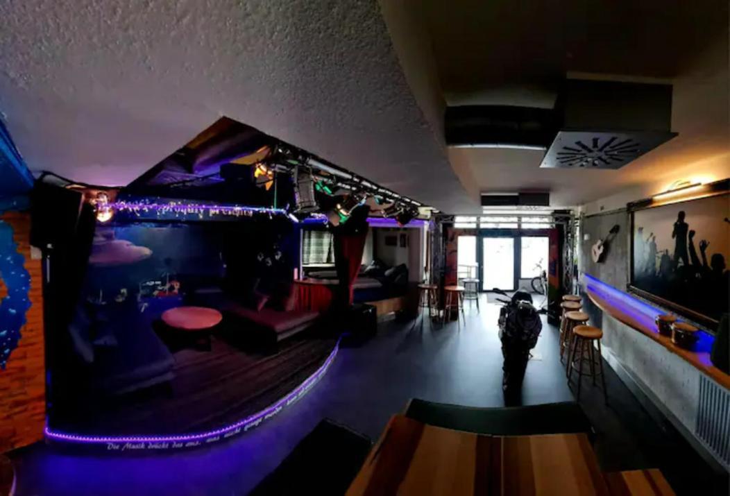 Musikbuehne Flieger - Das Konzept - Loften In Einer Kneipe Tettnang Kültér fotó