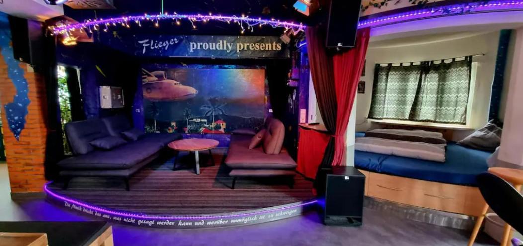 Musikbuehne Flieger - Das Konzept - Loften In Einer Kneipe Tettnang Kültér fotó